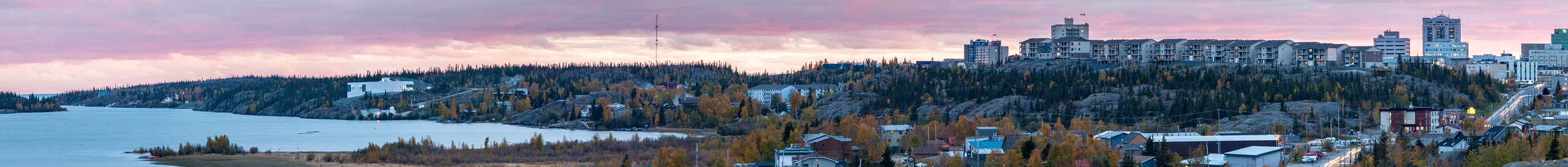 Photo en format paysage de la ville de Yellowknife 