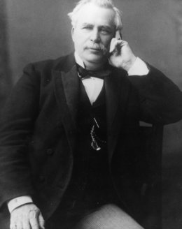 L’honorable David Mills, C.P.