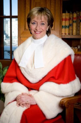 L’honorable Marie Deschamps